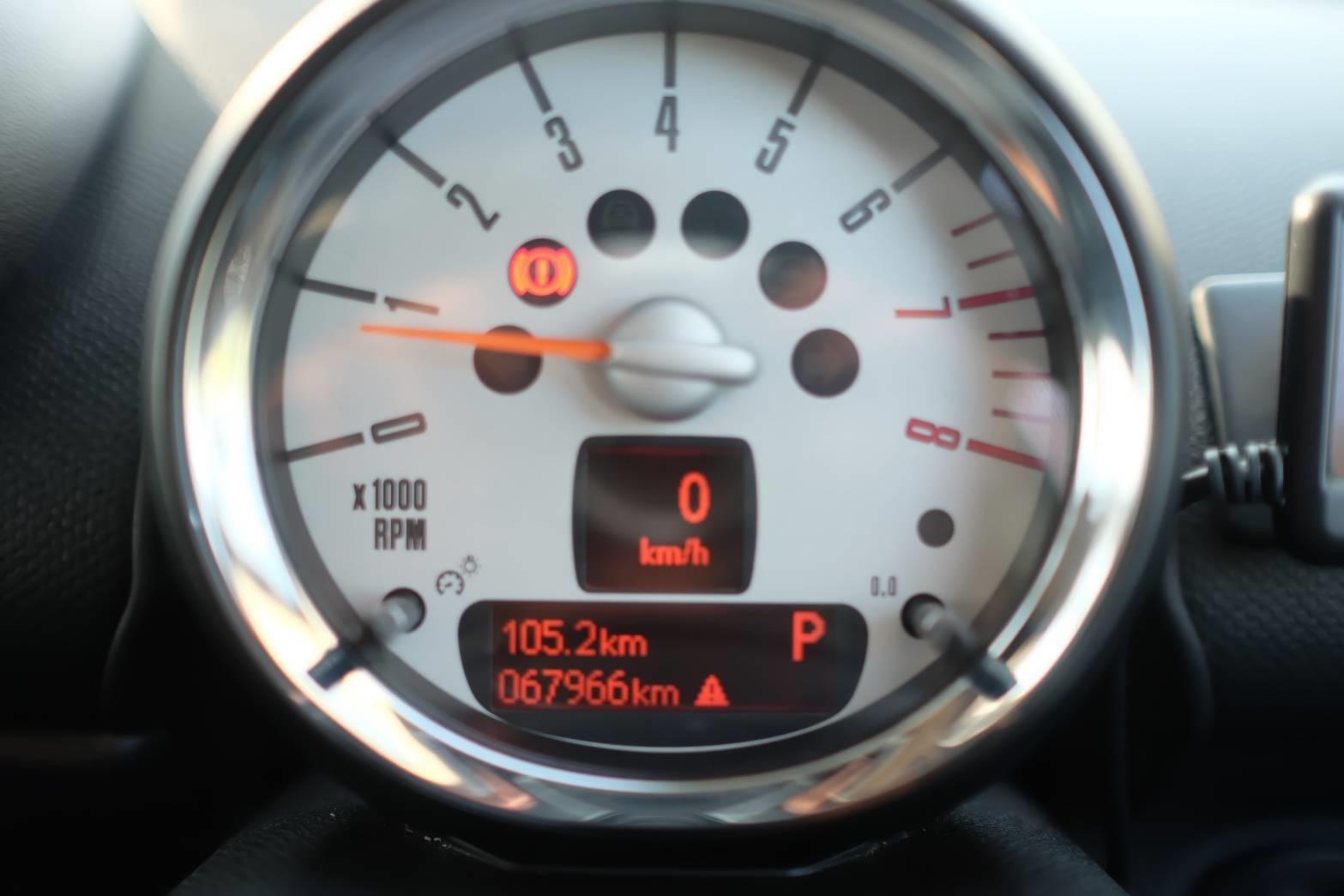 Mini Countryman R60 ปี 2011 สีเทา (รูปที่ 16)