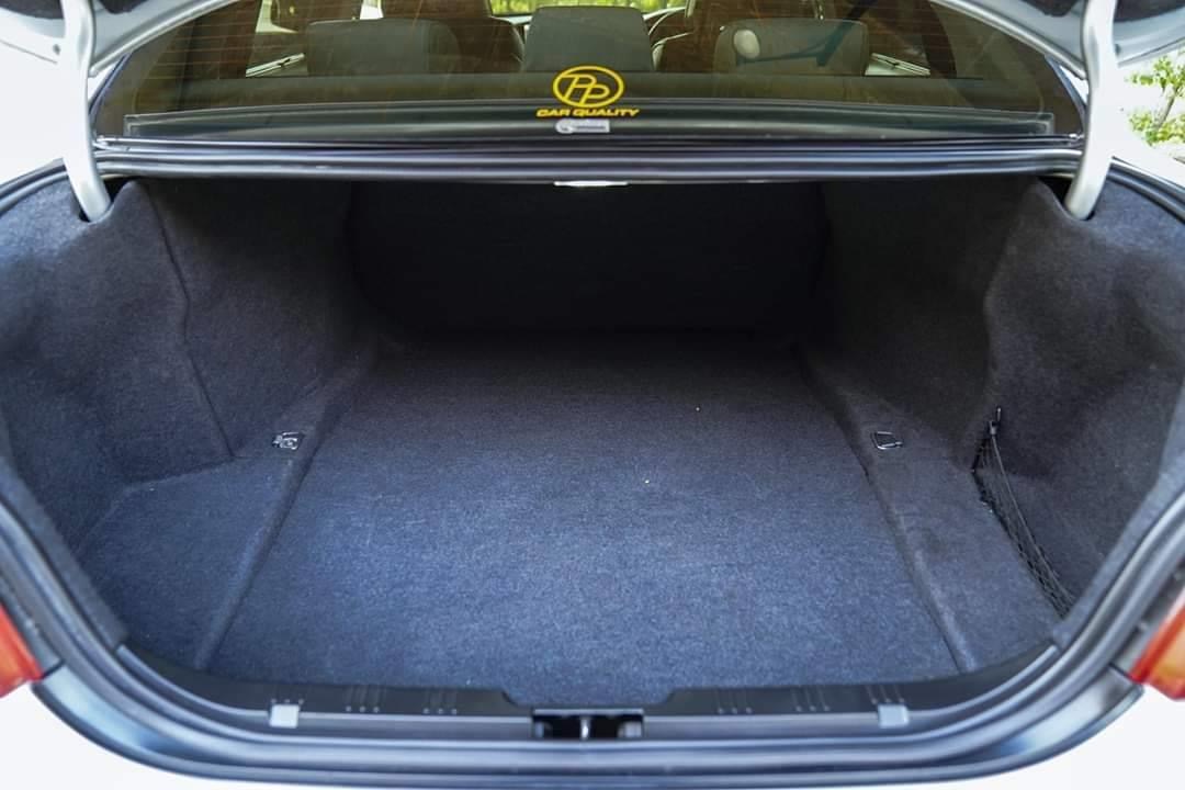 BMW 5 Series E60 525i ปี 2004 สีเงิน (รูปที่ 15)