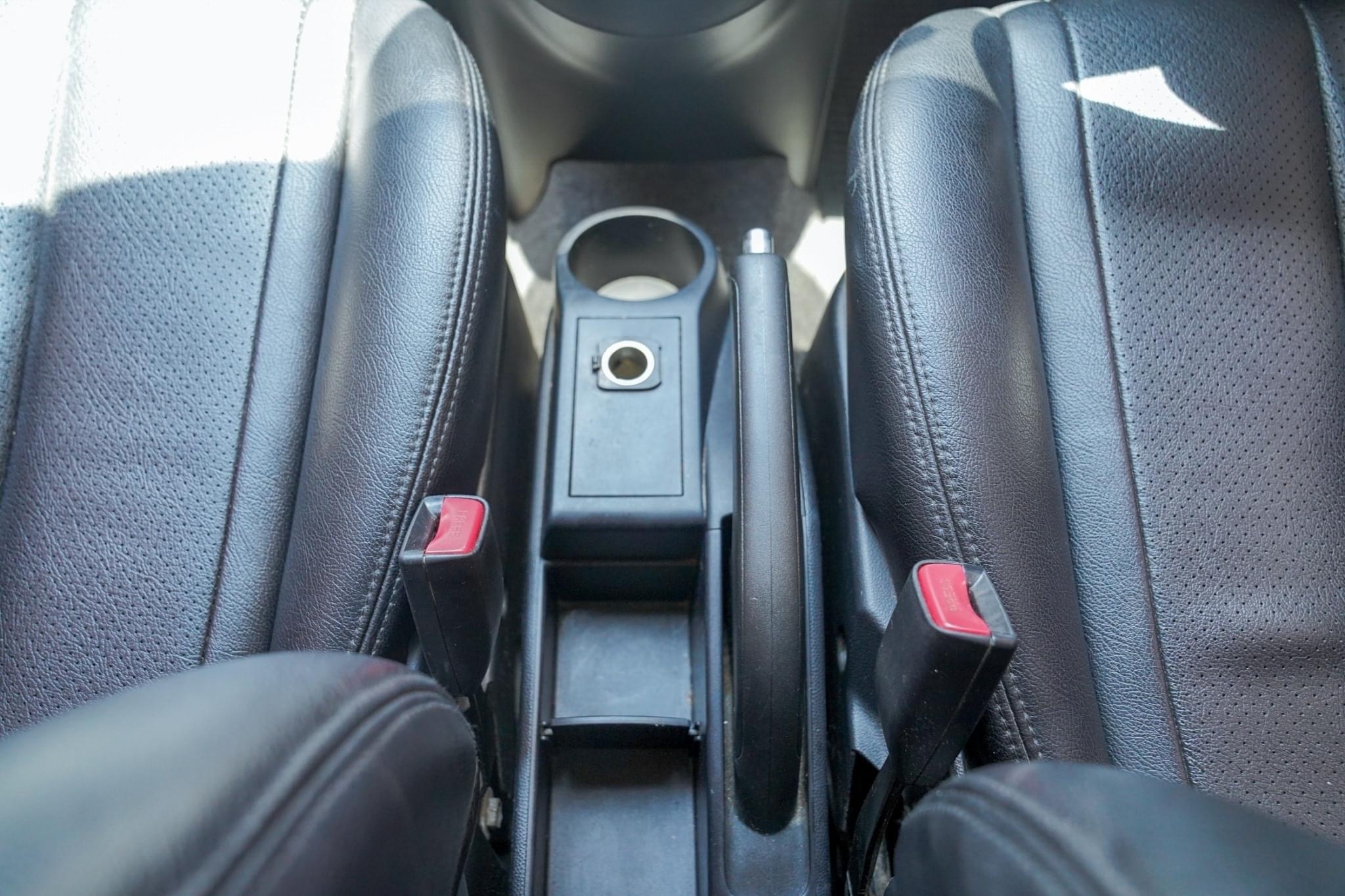 Mazda 2 Sports (5 ประตู) ปี 2012 สีดำ (รูปที่ 13)