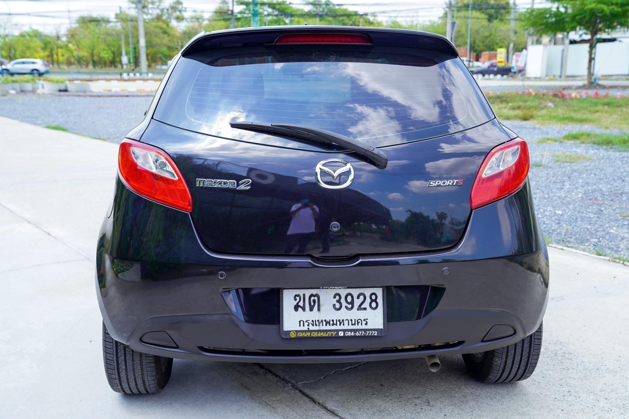 Mazda 2 Sports (5 ประตู) ปี 2012 สีดำ (รูปที่ 6)