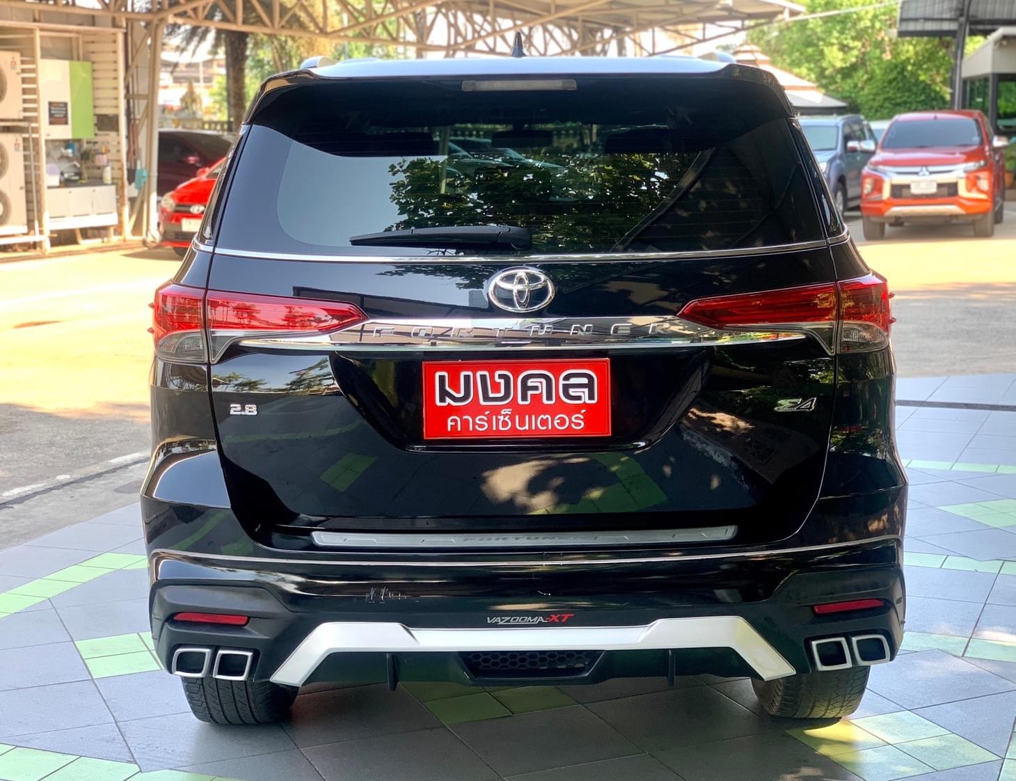 Toyota Fortuner ปี 2015 สีดำ (รูปที่ 4)