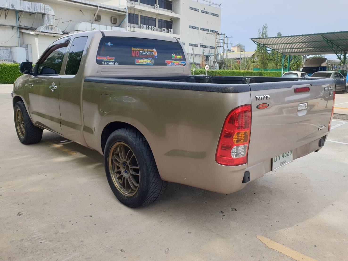 Toyota Hilux Vigo Extra cab ปี 2004