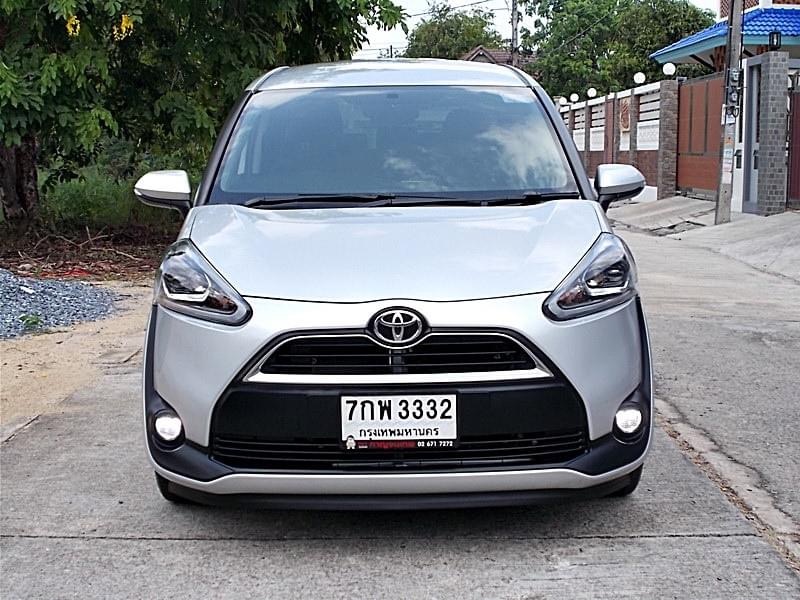 Toyota Sienta ปี 2018 สีเทา (รูปที่ 3)