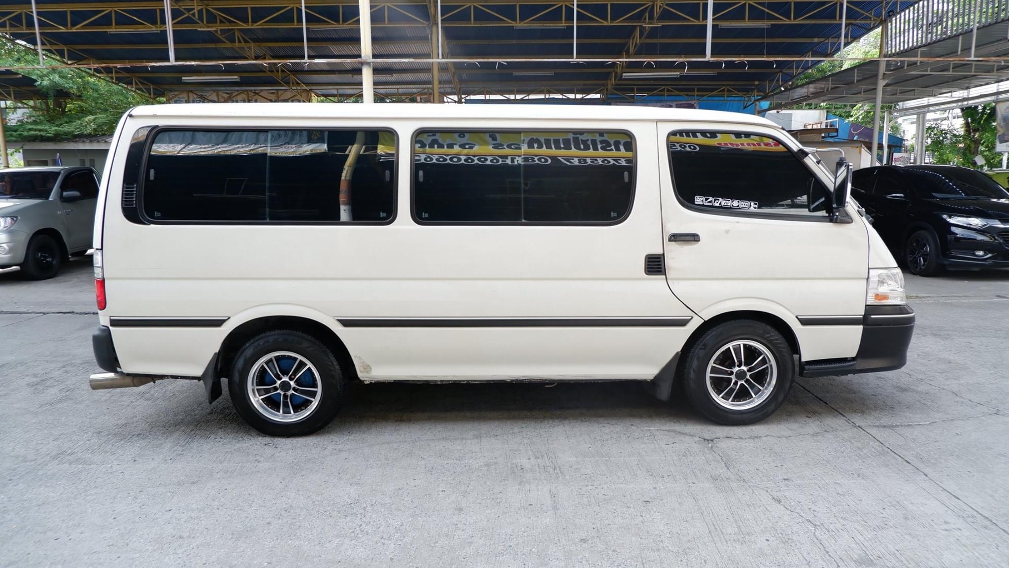 Toyota HiAce หัวจรวด ปี 2003 สีขาว (รูปที่ 14)