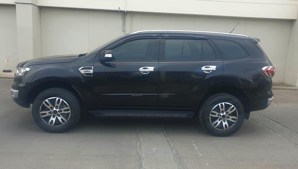 Ford Everest ปี 2016 สีดำ (รูปที่ 7)