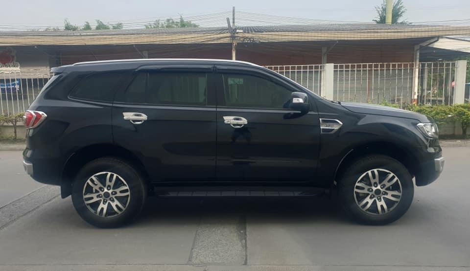 Ford Everest ปี 2016 สีดำ