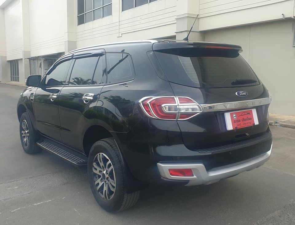 Ford Everest ปี 2016 สีดำ