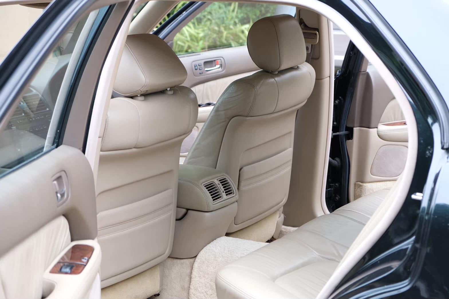 Lexus LS400 ปี 1998 สีดำ (รูปที่ 15)
