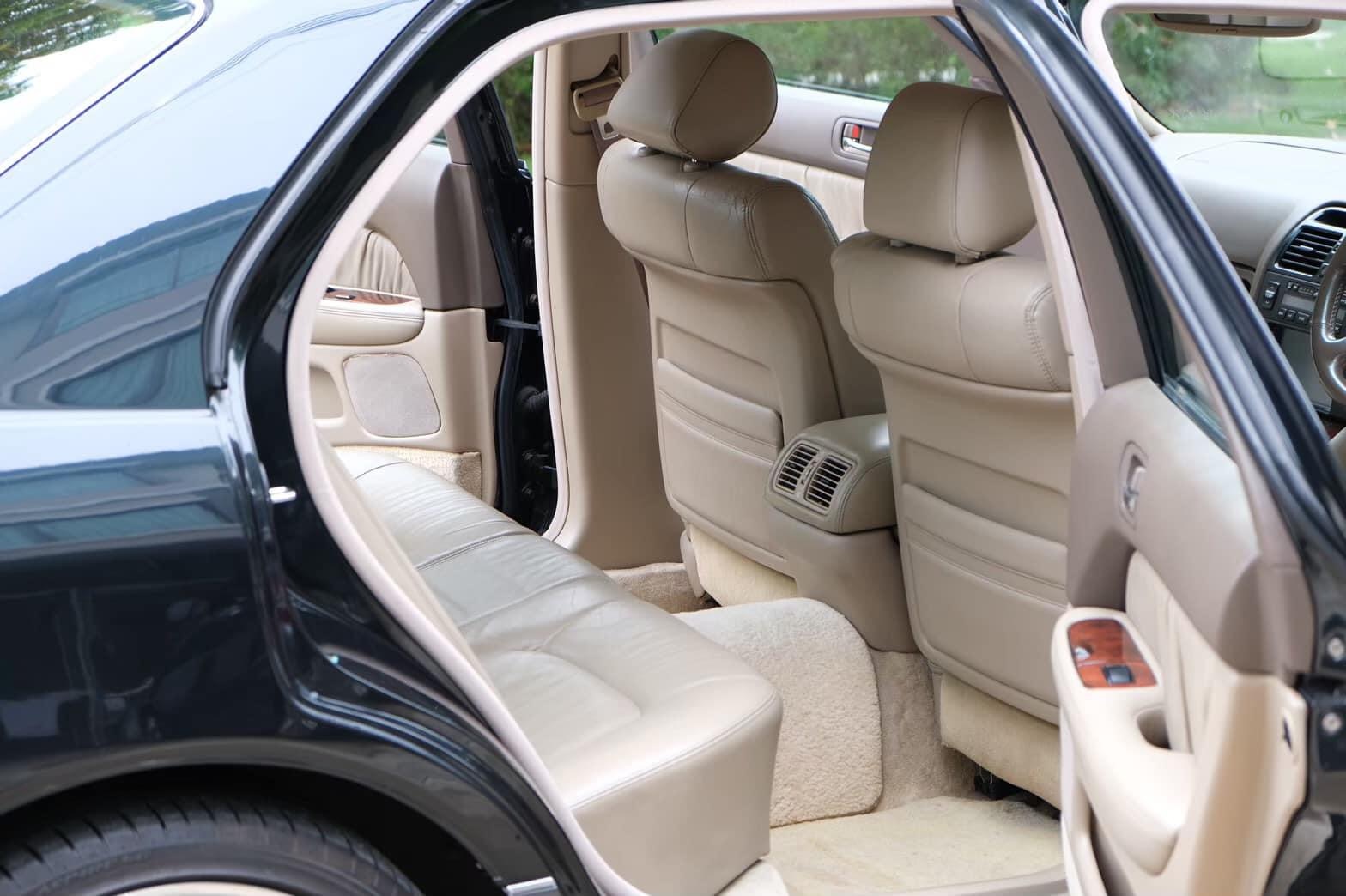 Lexus LS400 ปี 1998 สีดำ (รูปที่ 11)