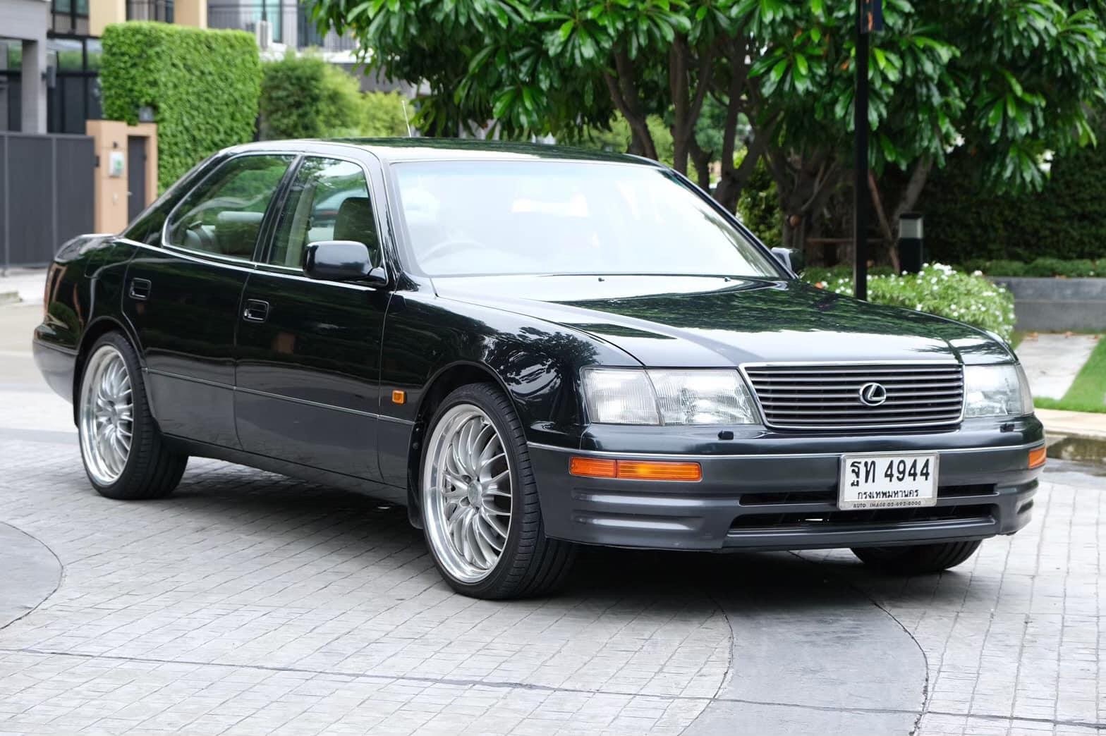 Lexus LS400 ปี 1998 สีดำ