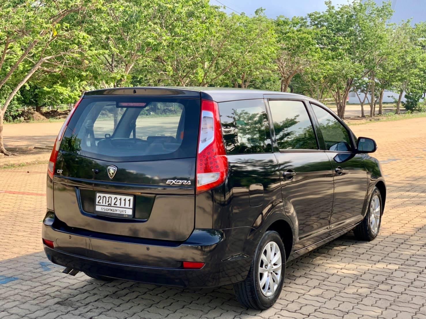 Proton Exora ปี 2010 สีดำ