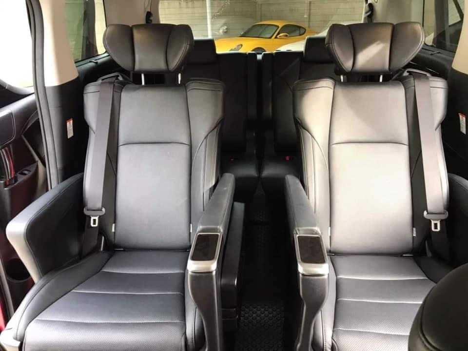 Toyota Alphard ปี 2018 สีแดง (รูปที่ 7)