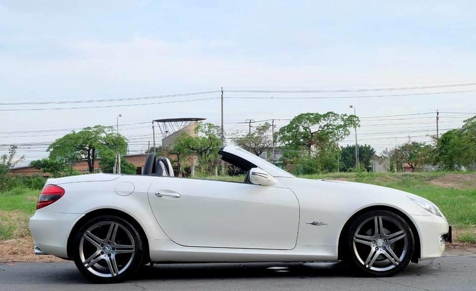 Mercedes-Benz SLK-Class R171 SLK200 ปี 2010 สีขาว