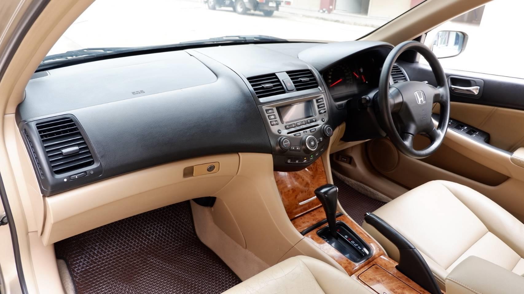 Honda Accord Gen 7 (ปลาวาฬ) ปี 2003 สีทอง (รูปที่ 18)