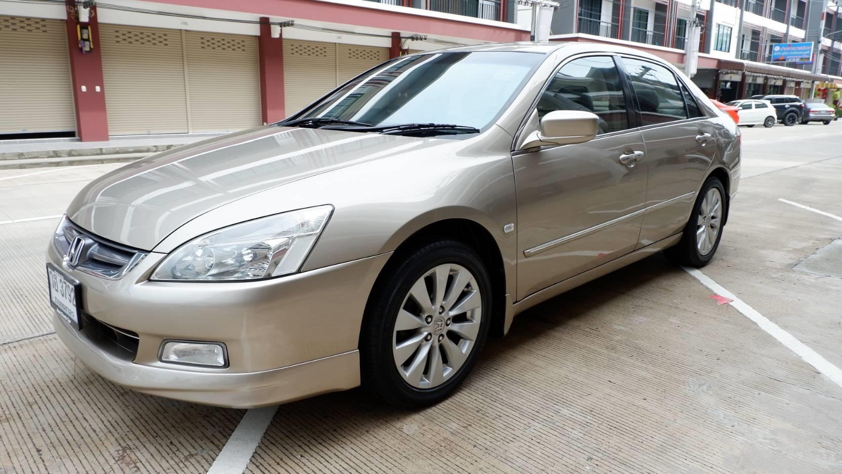 Honda Accord Gen 7 (ปลาวาฬ) ปี 2003 สีทอง (รูปที่ 2)