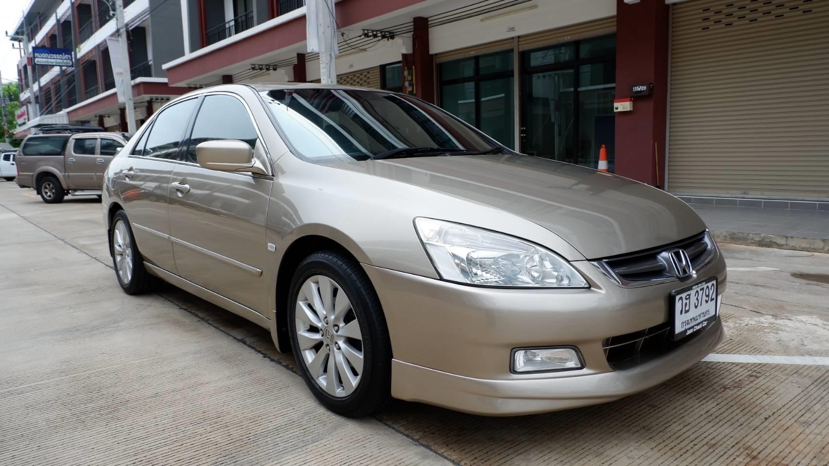 Honda Accord Gen 7 (ปลาวาฬ) ปี 2003 สีทอง (รูปที่ 4)