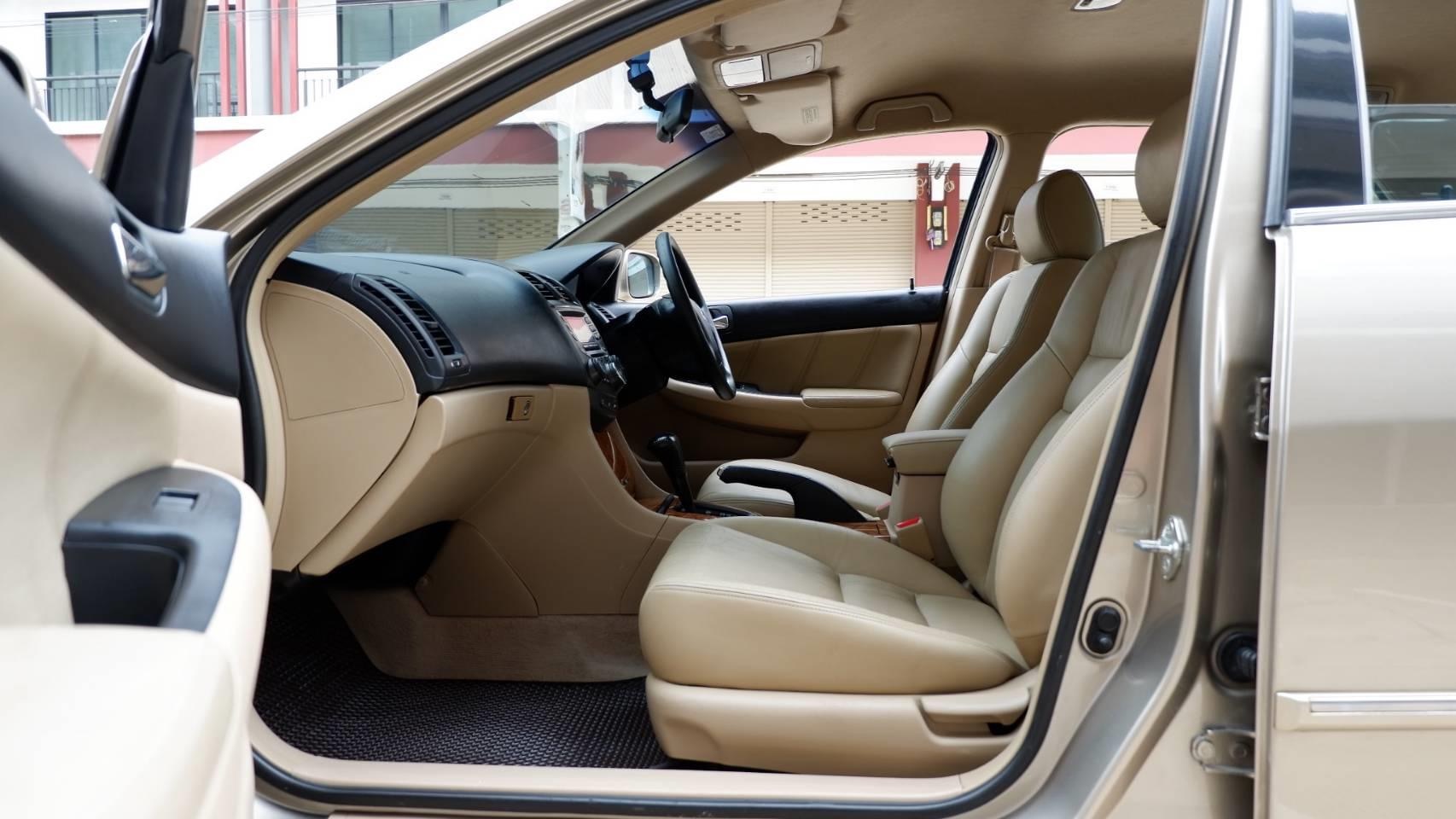 Honda Accord Gen 7 (ปลาวาฬ) ปี 2003 สีทอง (รูปที่ 20)
