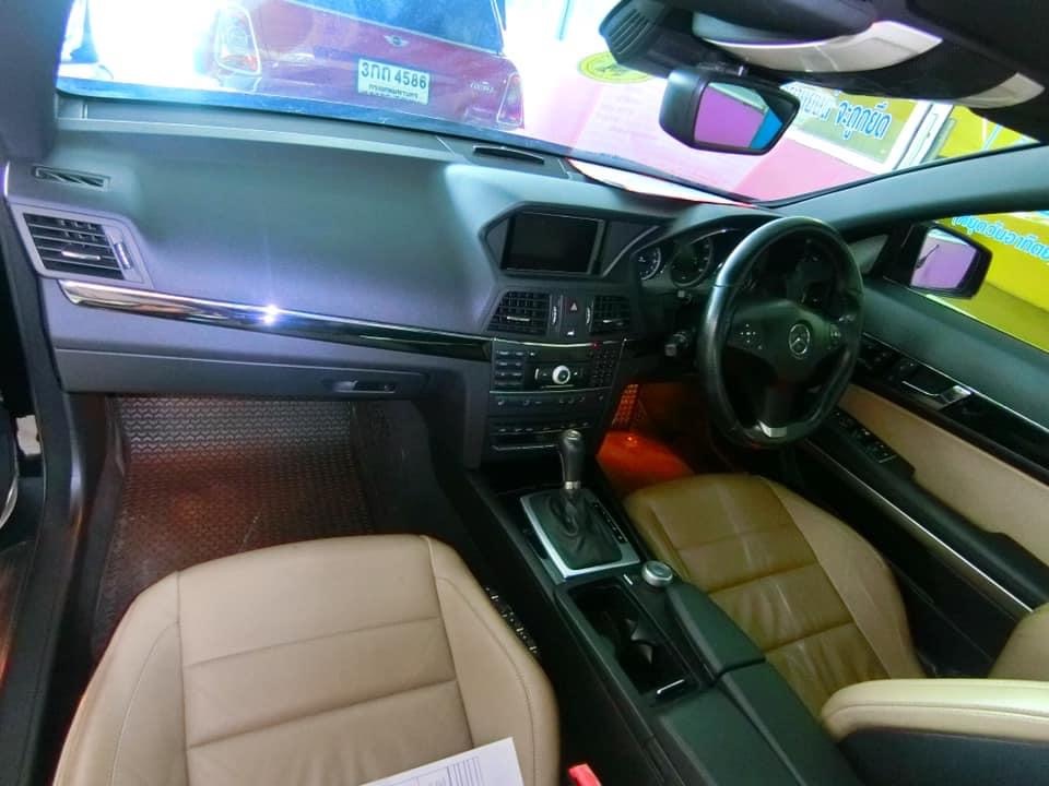 Mercedes-Benz E-Class A207 E250 ปี 2011 สีดำ (รูปที่ 8)