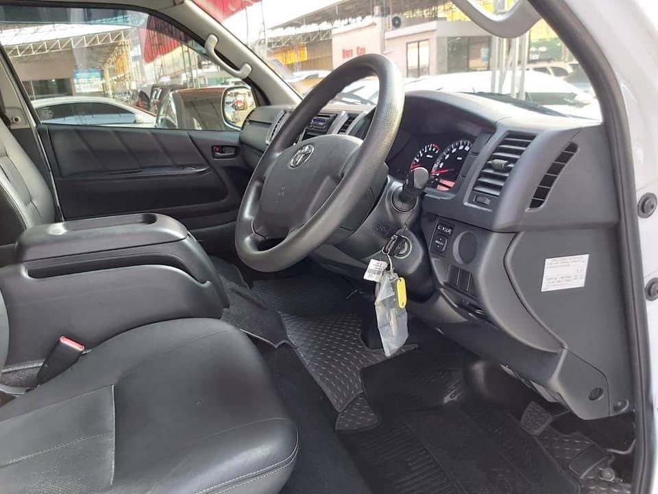 Toyota Ventury ปี 2014 สีขาว (รูปที่ 7)