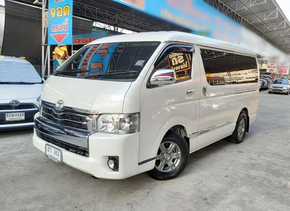 Toyota Ventury ปี 2014 สีขาว (รูปที่ 2)