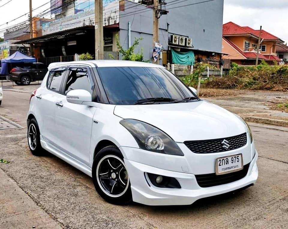 Suzuki Swift ปี 2013 สีขาว