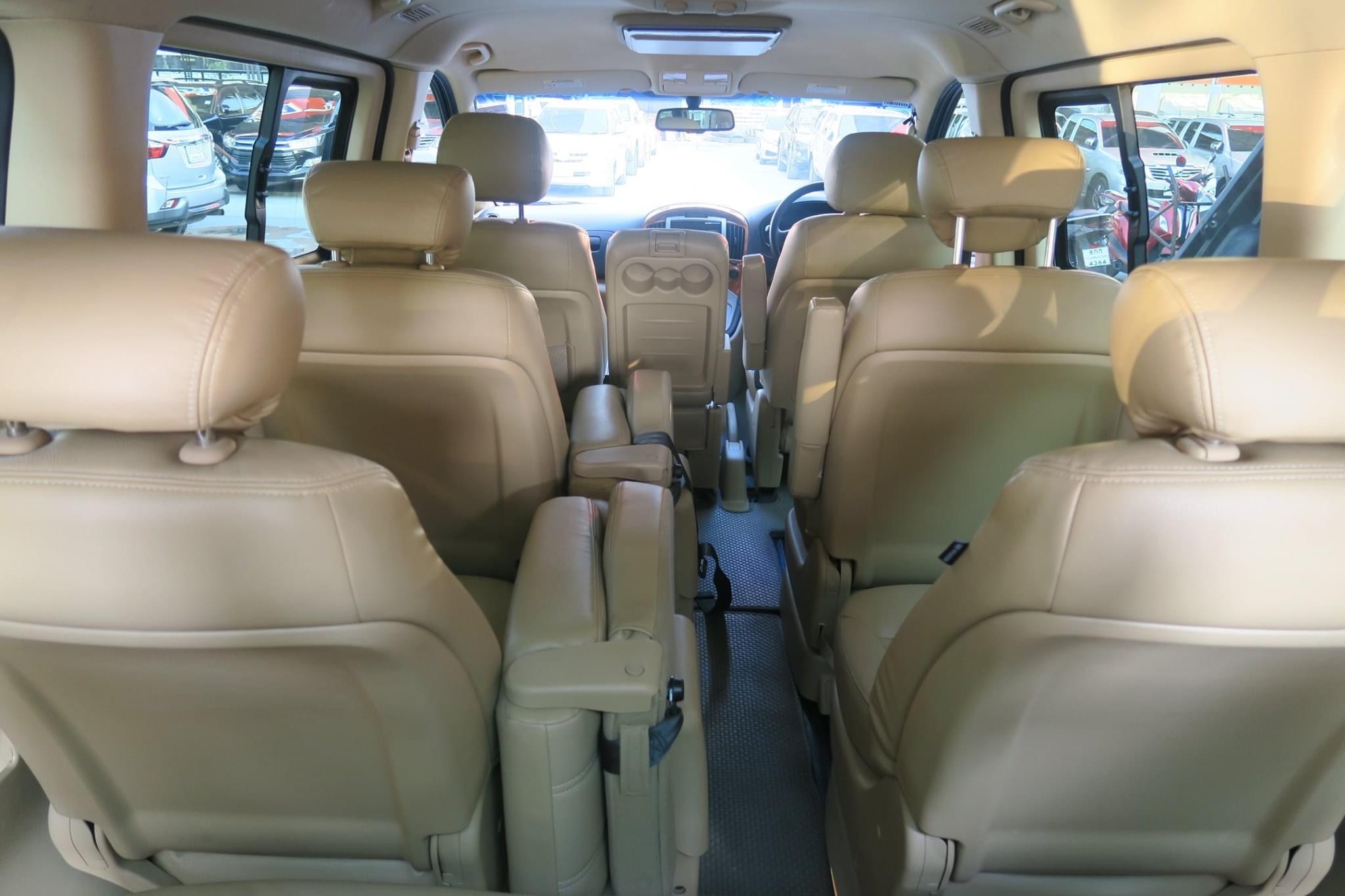 Hyundai H-1 ปี 2015 สีเทา (รูปที่ 3)