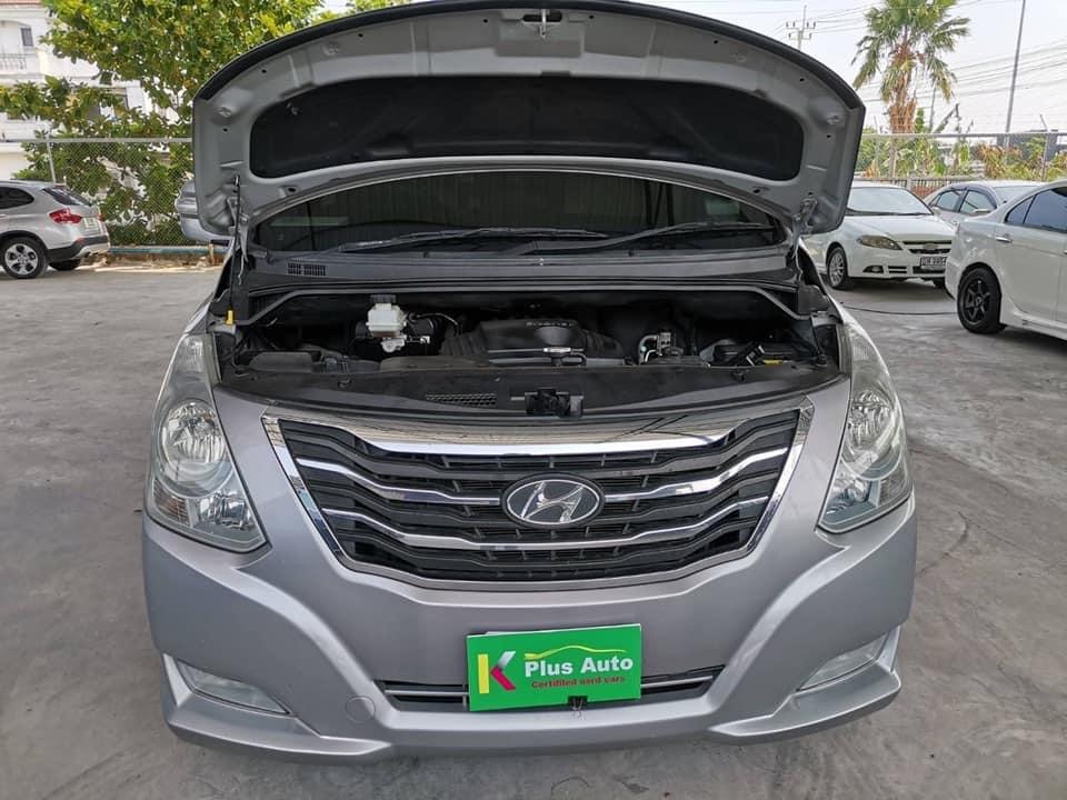 Hyundai H-1 ปี 2014 สีเทา (รูปที่ 4)