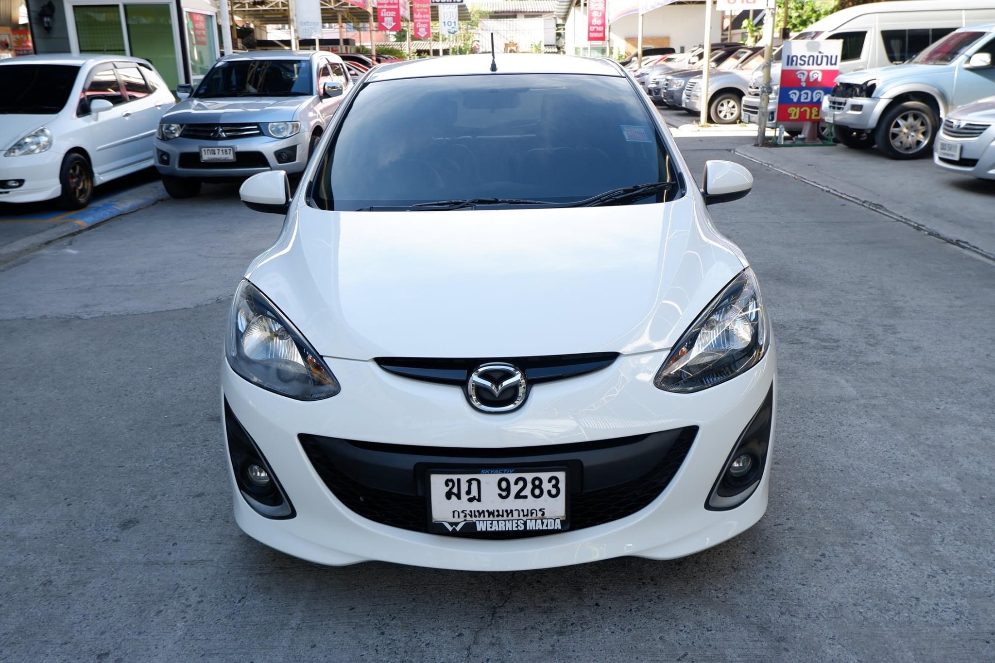 Mazda 2 ปี 2012 สีขาว (รูปที่ 2)