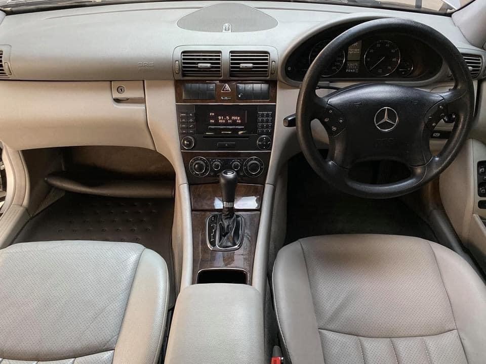 Mercedes-Benz C-Class W203 C180 ปี 2005 สีเงิน