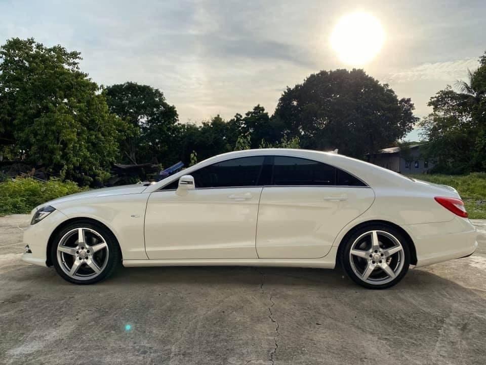 Mercedes-Benz CLS-Class W218 CLS250 ปี 2012 สีขาว (รูปที่ 2)