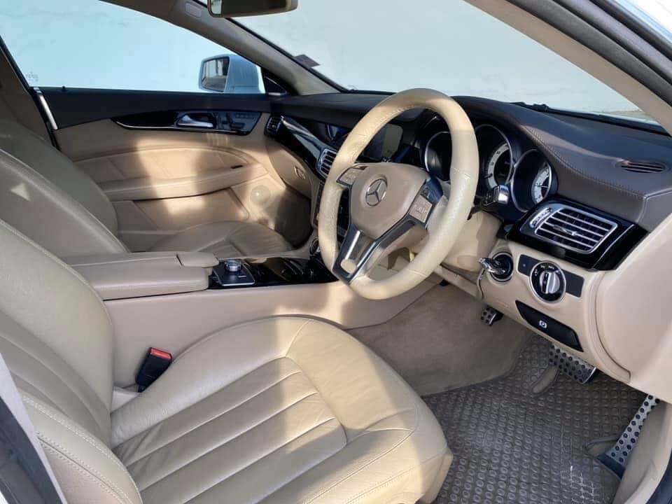 Mercedes-Benz CLS-Class W218 CLS250 ปี 2012 สีขาว (รูปที่ 6)