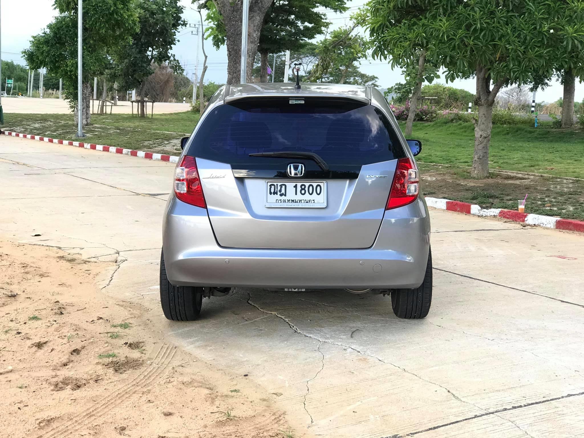 Honda Jazz GE ปี 2008 สีเทา (รูปที่ 13)