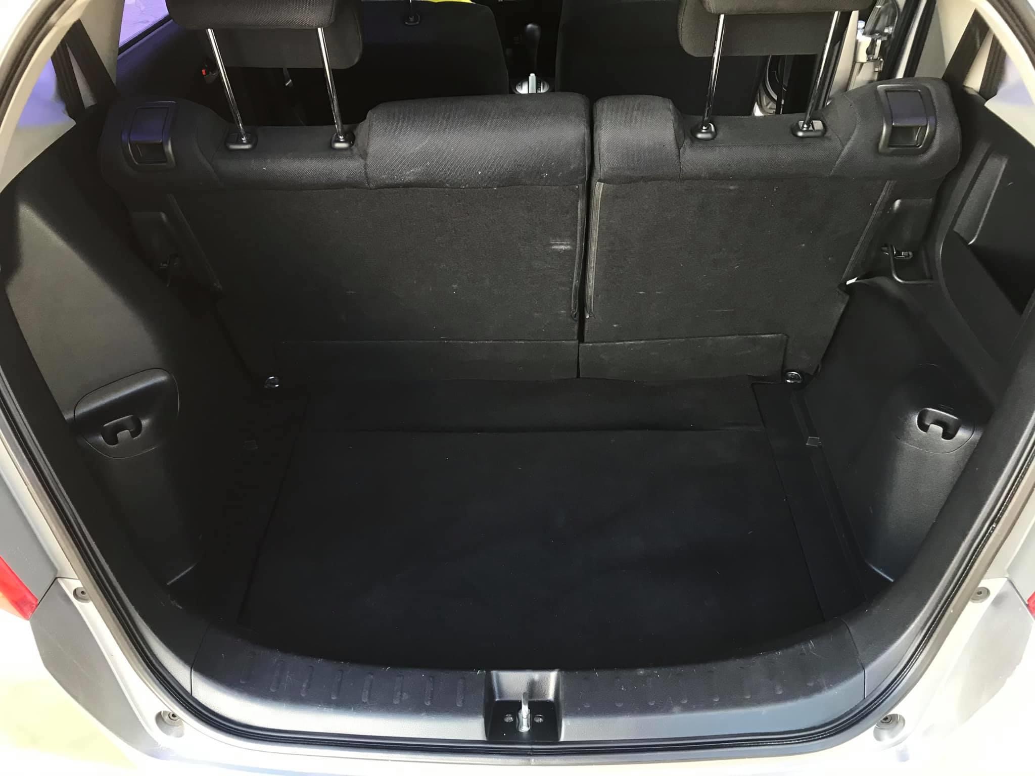 Honda Jazz GE ปี 2008 สีเทา (รูปที่ 6)
