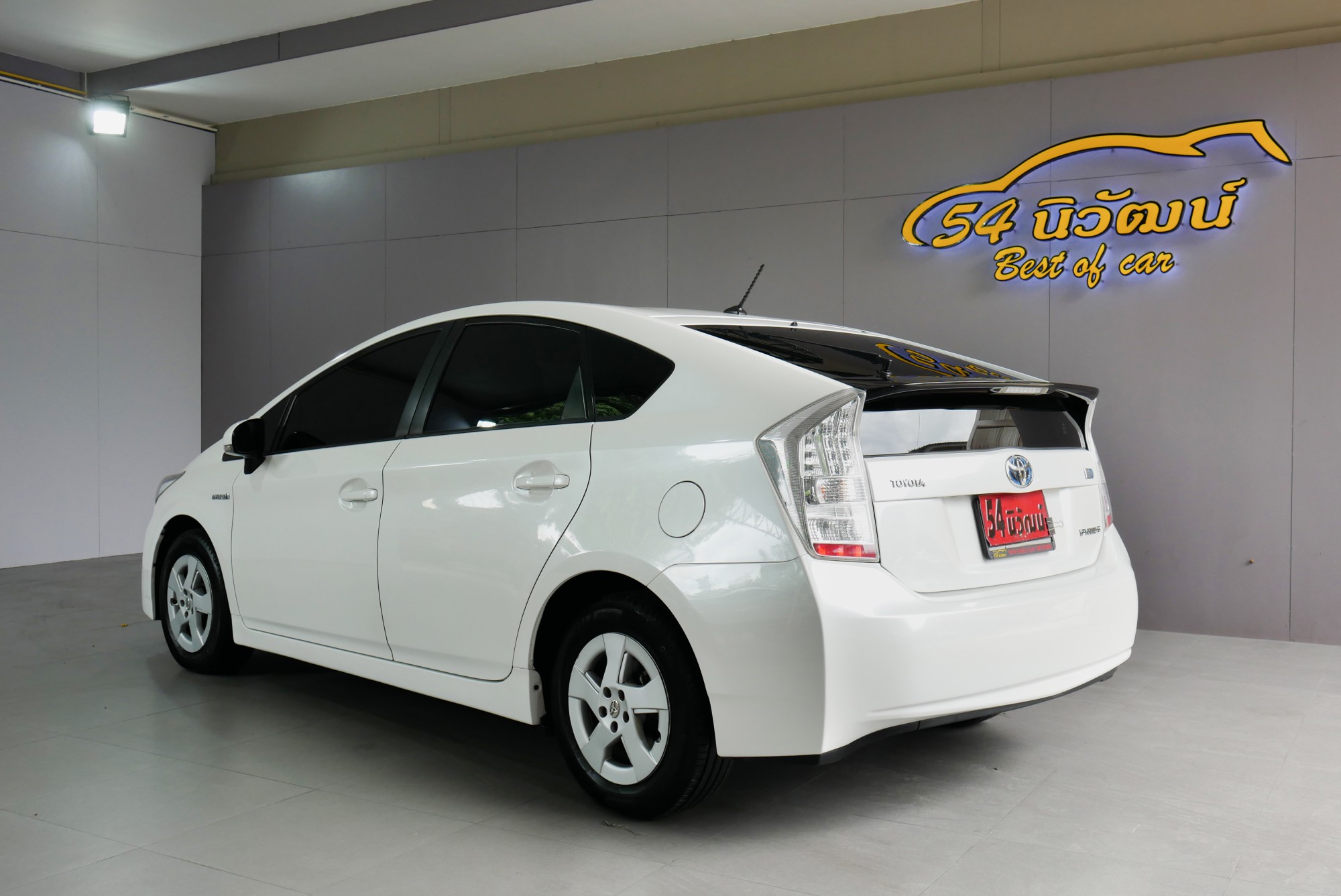 Toyota Prius ปี 2011 สีขาว (รูปที่ 9)