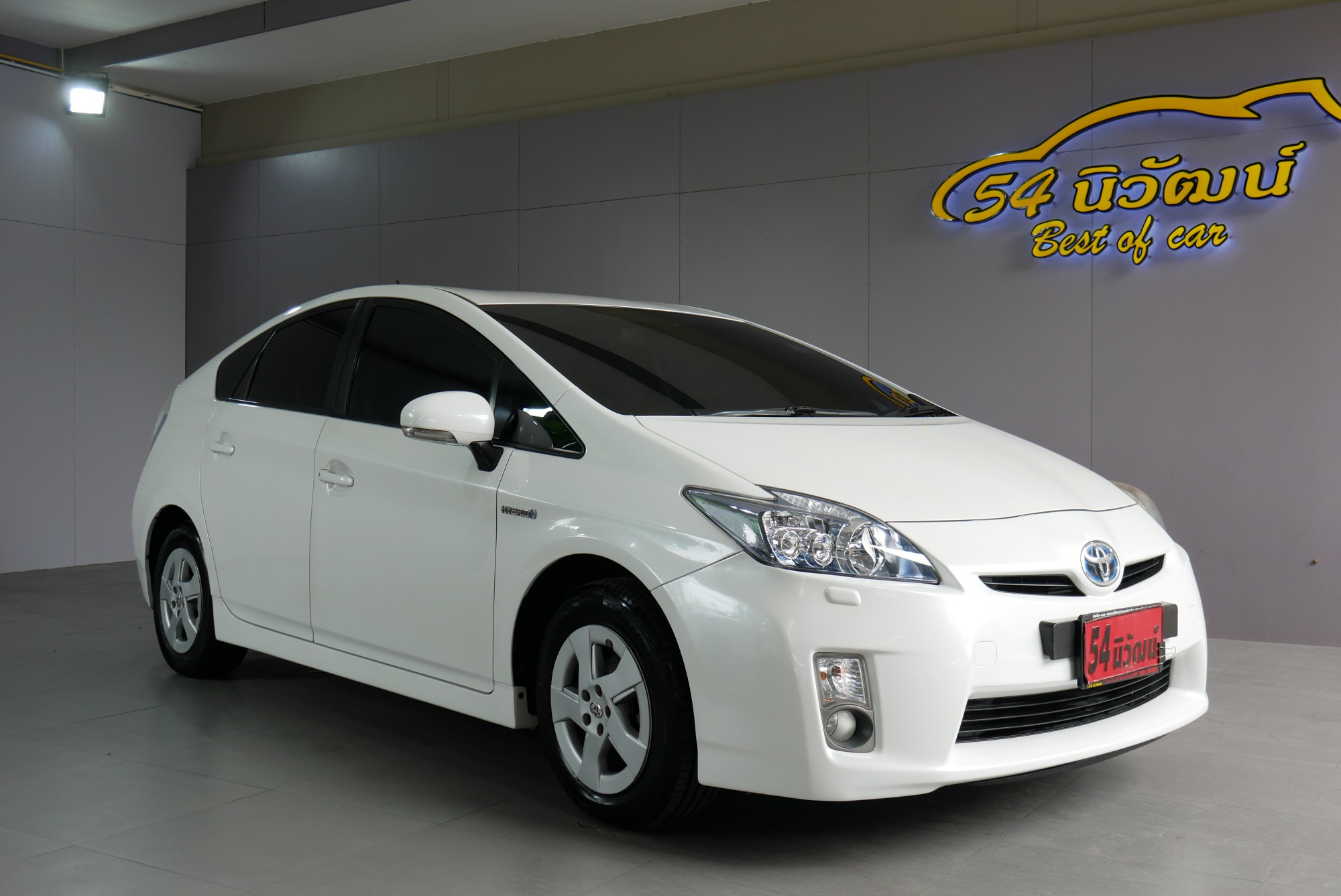 Toyota Prius ปี 2011 สีขาว