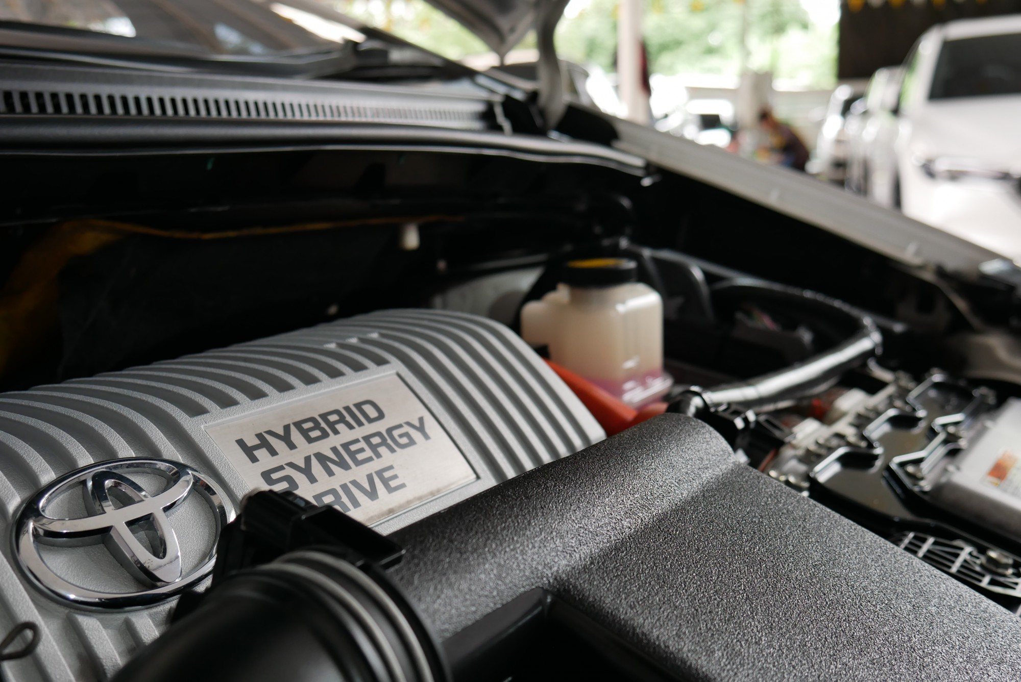 Toyota Prius ปี 2011 สีขาว (รูปที่ 24)