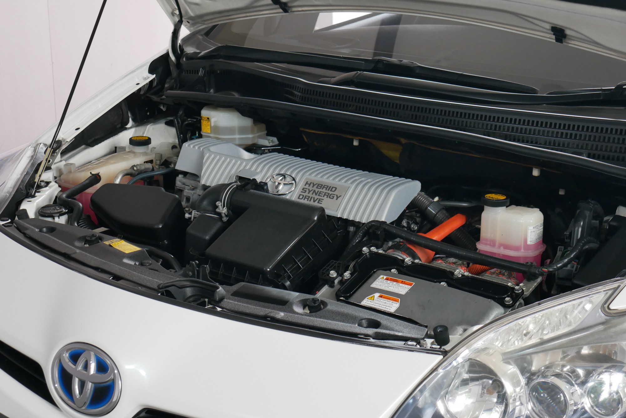 Toyota Prius ปี 2011 สีขาว (รูปที่ 20)