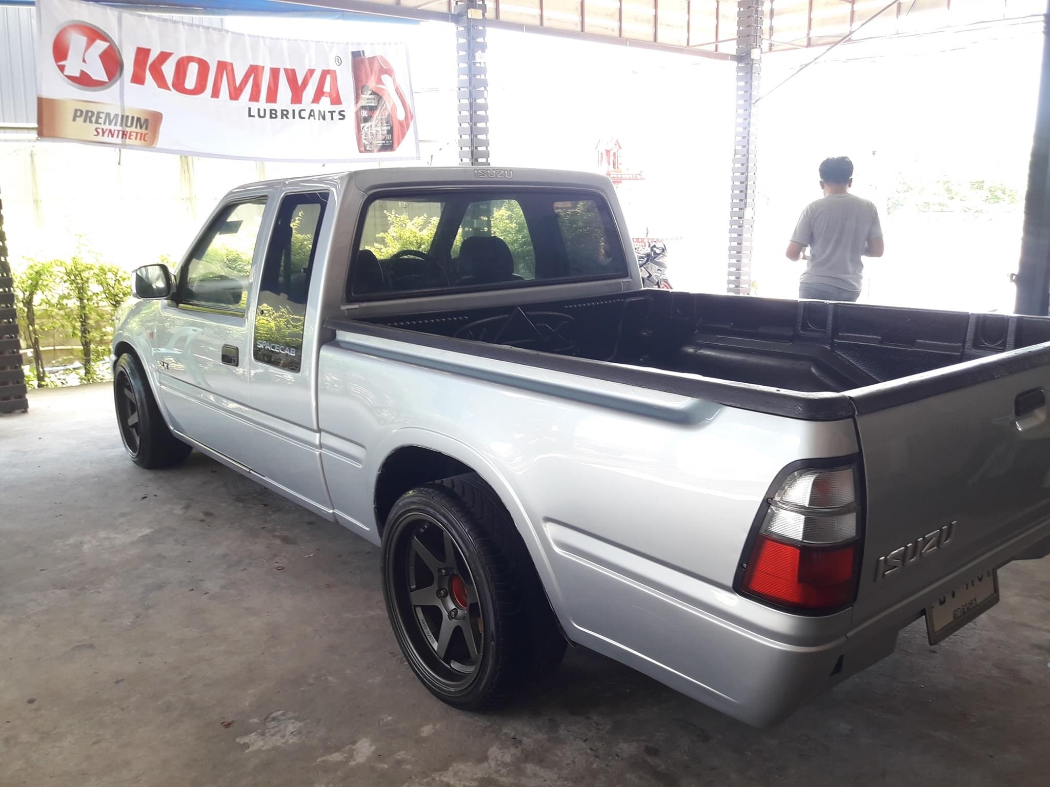 Isuzu TFR Dragon ปี 2000 สีเทา (รูปที่ 6)