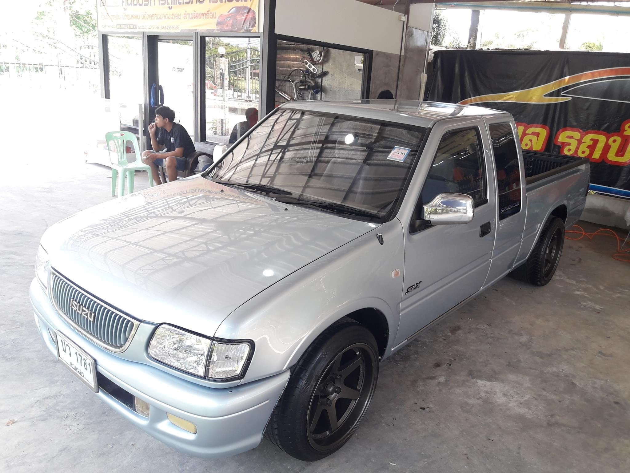 Isuzu TFR Dragon ปี 2000 สีเทา (รูปที่ 4)