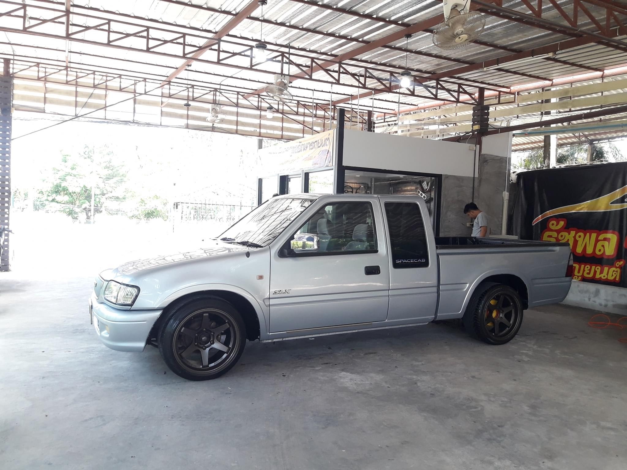 Isuzu TFR Dragon ปี 2000 สีเทา (รูปที่ 2)