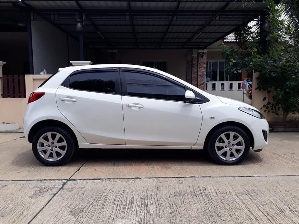 Mazda 2 Sports (5 ประตู) ปี 2011 สีขาว (รูปที่ 4)