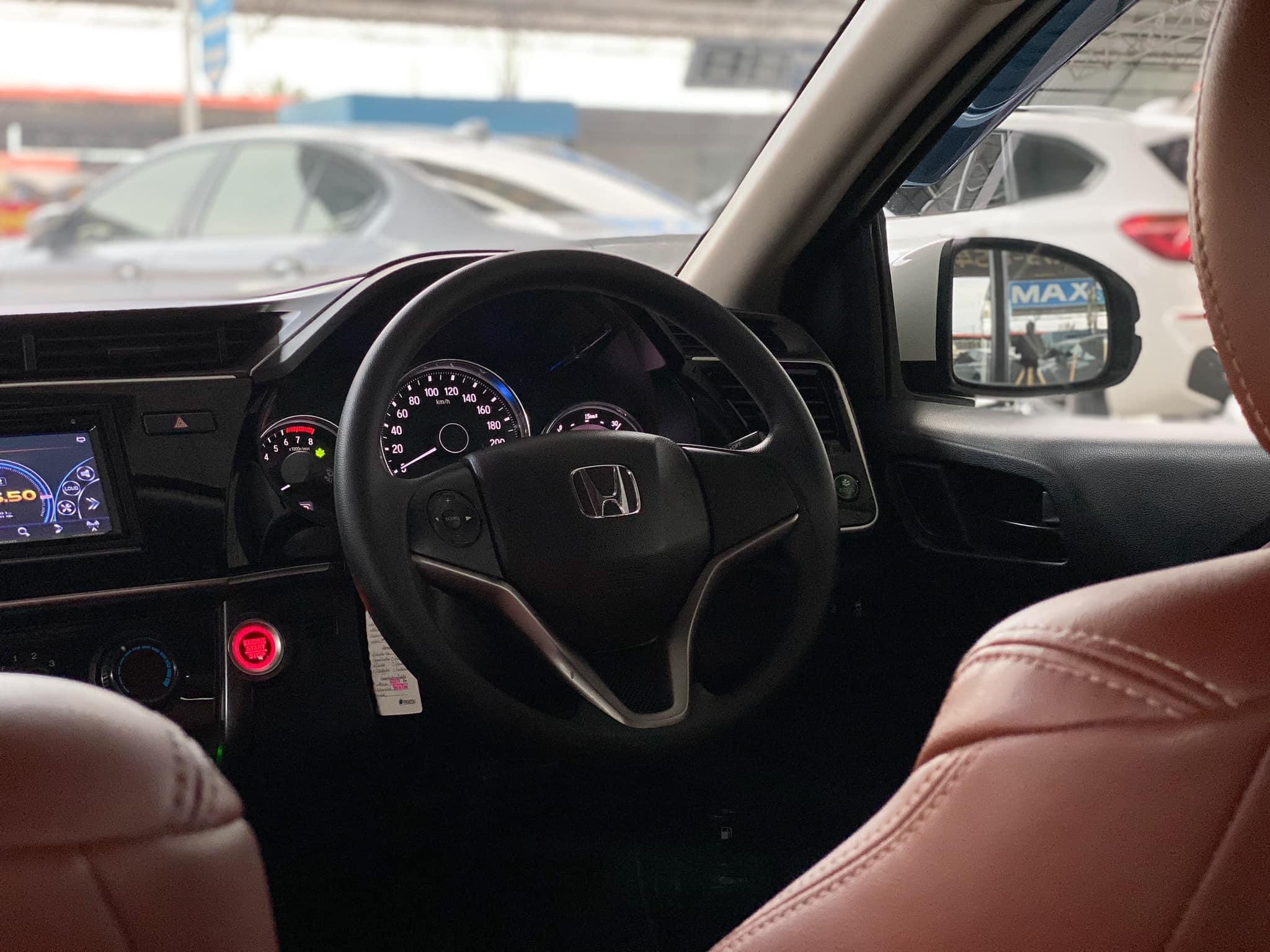 Honda City ปี 2018 สีขาว