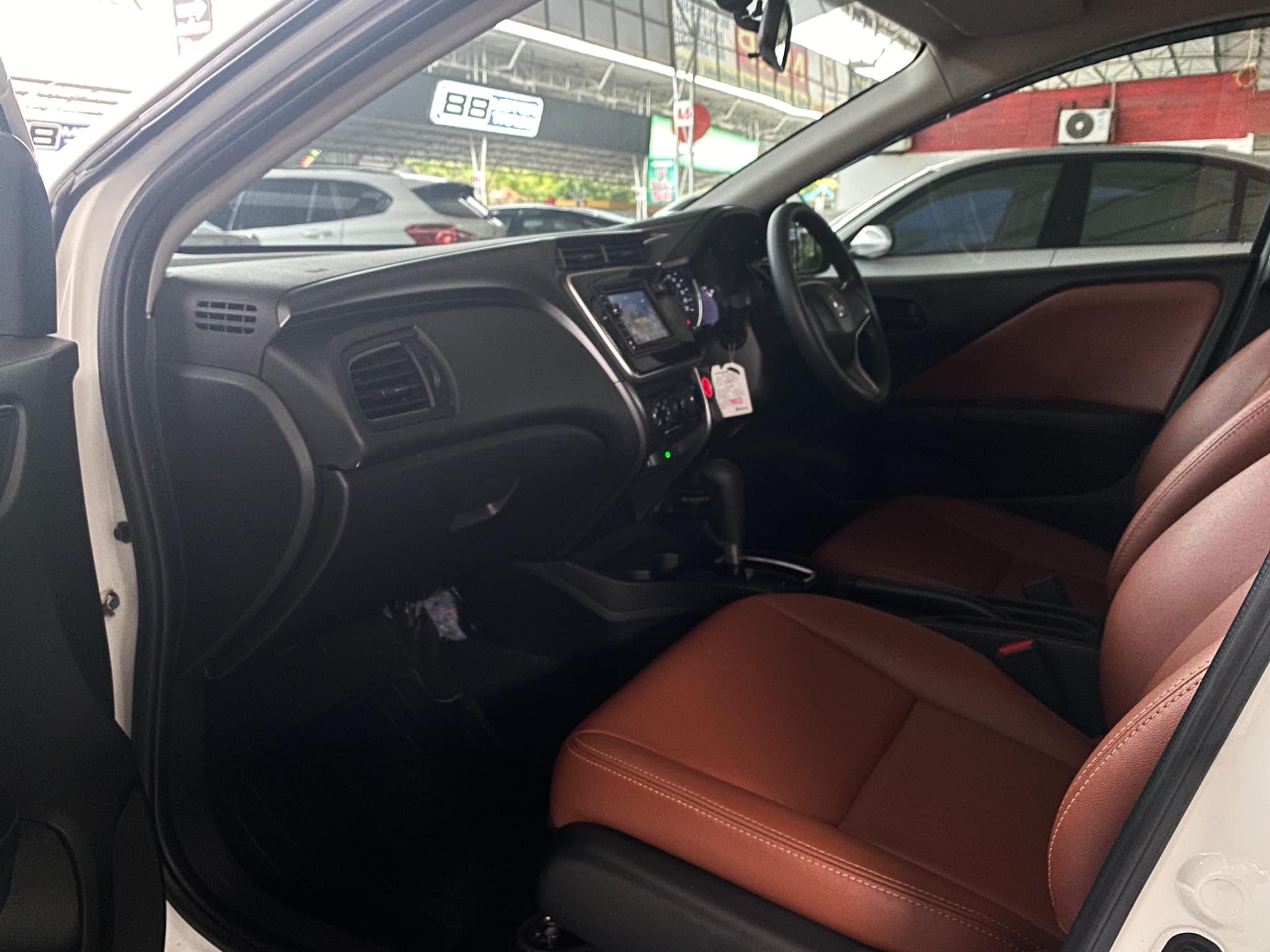 Honda City ปี 2018 สีขาว (รูปที่ 9)