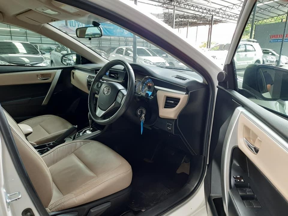 Toyota Corolla Altis ปี 2014 สีขาว (รูปที่ 6)