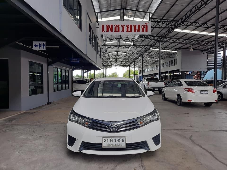 Toyota Corolla Altis ปี 2014 สีขาว