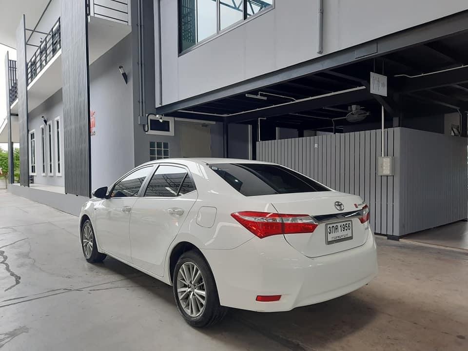 Toyota Corolla Altis ปี 2014 สีขาว (รูปที่ 4)