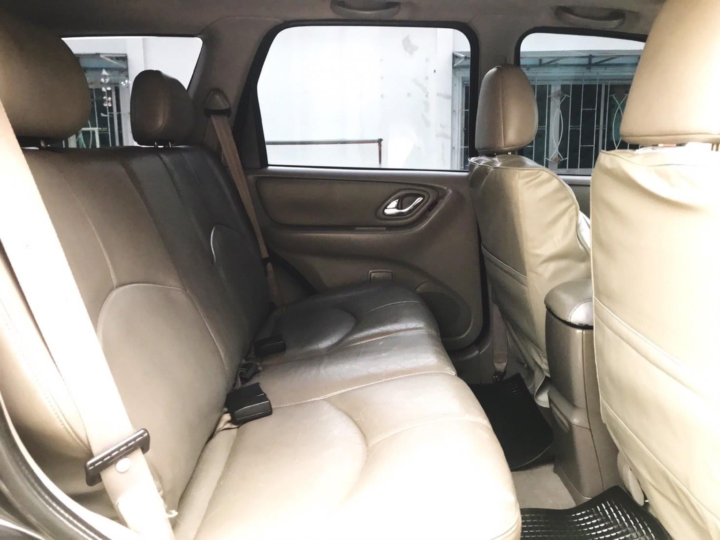 Mazda Tribute ปี 2004 สีดำ (รูปที่ 9)