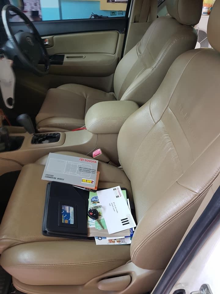 Toyota Fortuner ไมเนอร์เชนจ์ 1 ปี 2010 สีขาว (รูปที่ 5)