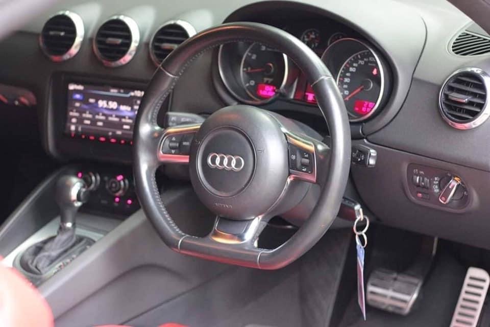 Audi TT Mk2 8J TT ปี 2007 สีดำ (รูปที่ 8)