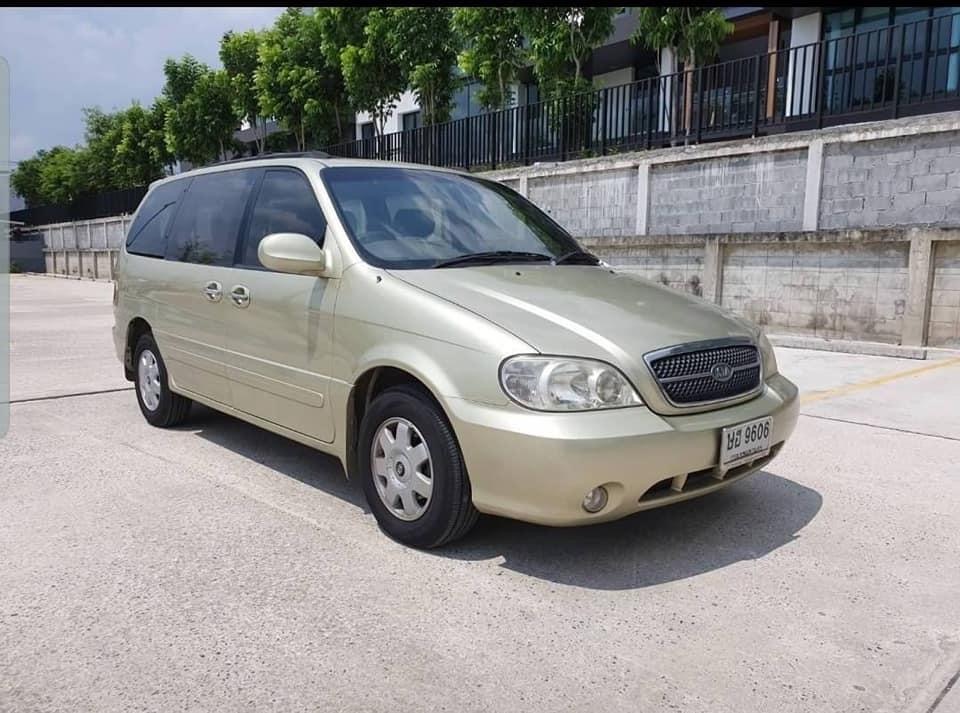 Kia Carnival ปี 2004 สีทอง (รูปที่ 3)